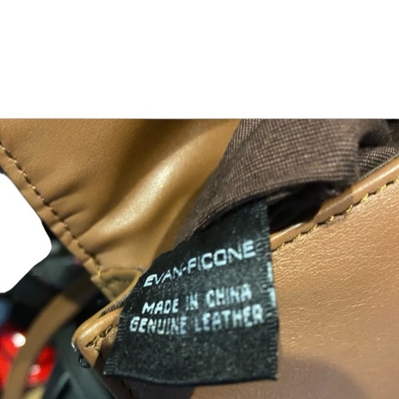 Evan Picone Cross Body Bag with built in wallet - Picture 7 of 7